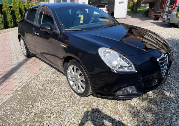 Alfa Romeo Giulietta cena 27500 przebieg: 104000, rok produkcji 2011 z Imielin małe 92